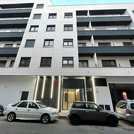 Apartamentos Nuevo Con Aire Y Wifi Aguilas Exterior photo